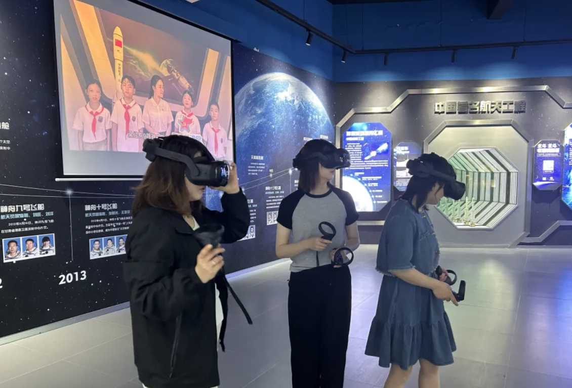 VR虚拟技术走进课堂，迎接知识和未来的融合